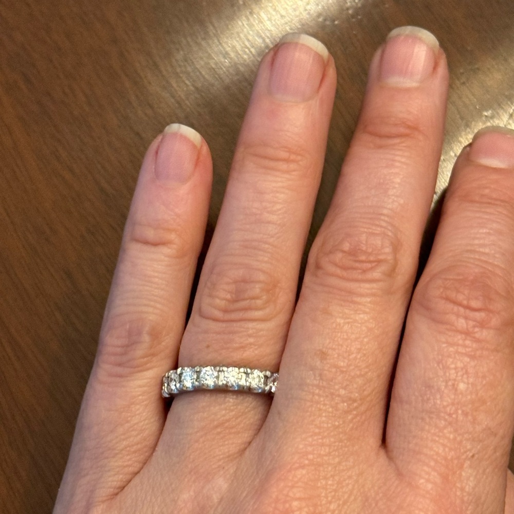 1.02 ct Diamond Platinum Band — report attached - Picture 2 of 8